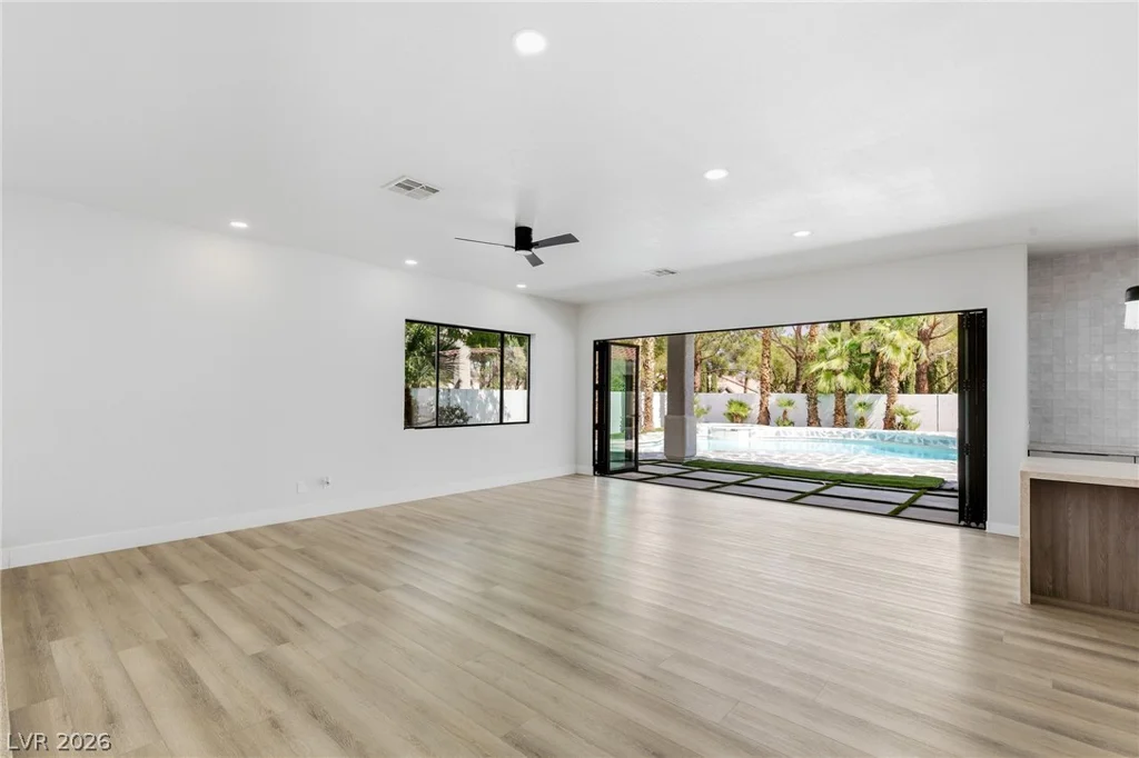 10626 San Vercelli, Las Vegas, NV 89141