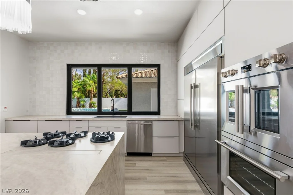 10626 San Vercelli, Las Vegas, NV 89141