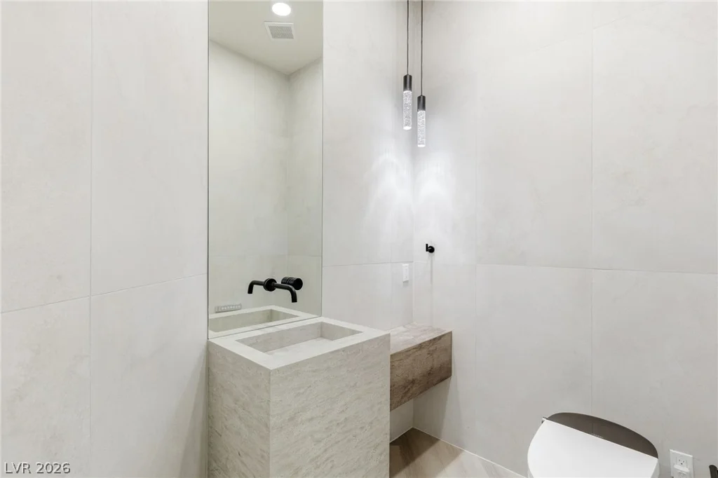 10626 San Vercelli, Las Vegas, NV 89141