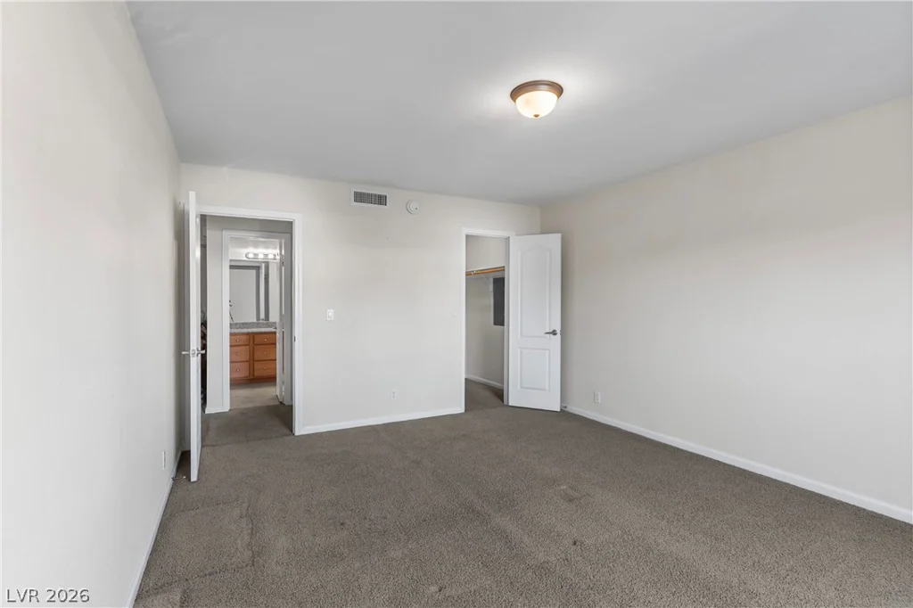697 Oakmont, Las Vegas, NV 89109