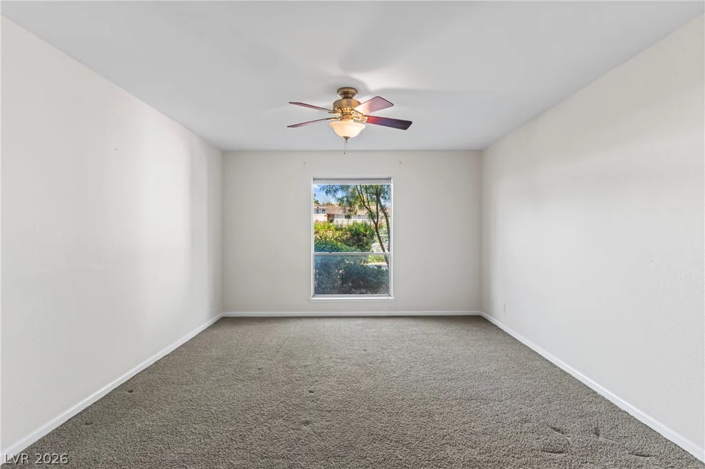 697 Oakmont, Las Vegas, NV 89109
