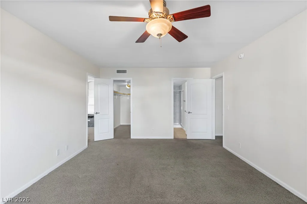 697 Oakmont, Las Vegas, NV 89109
