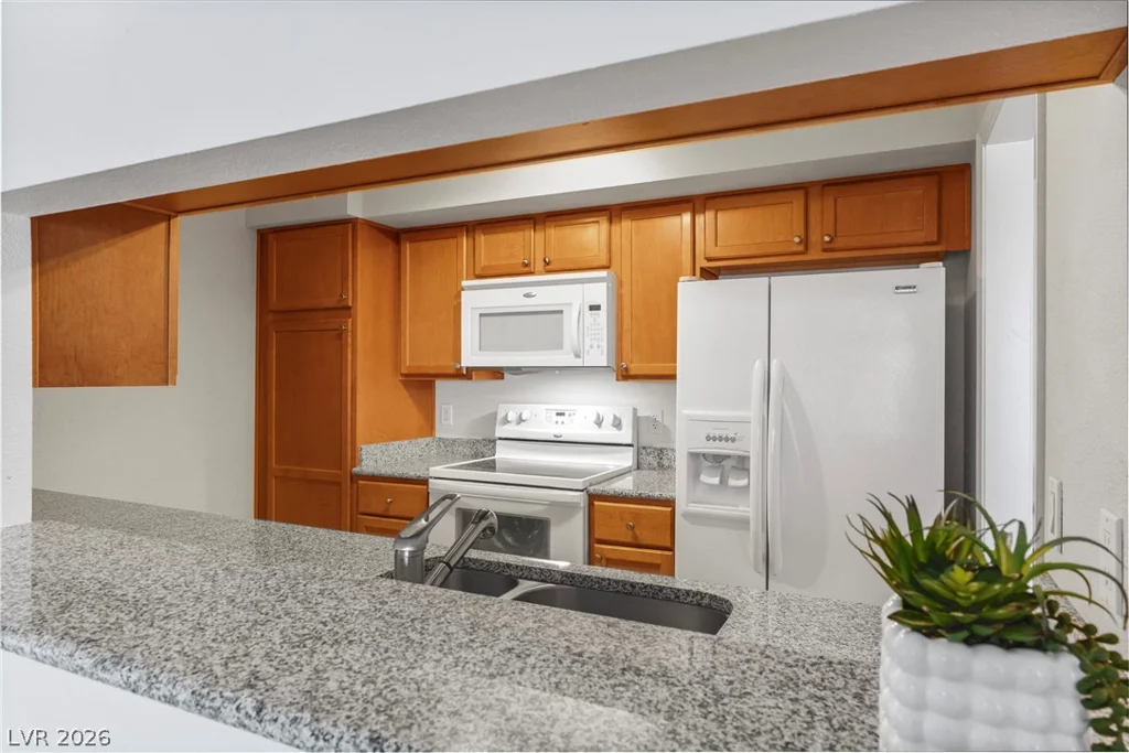 697 Oakmont, Las Vegas, NV 89109