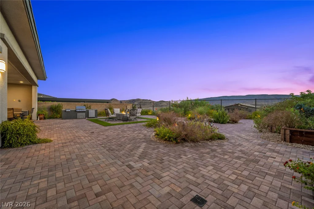 12517 Skyracer, Las Vegas, NV 89138