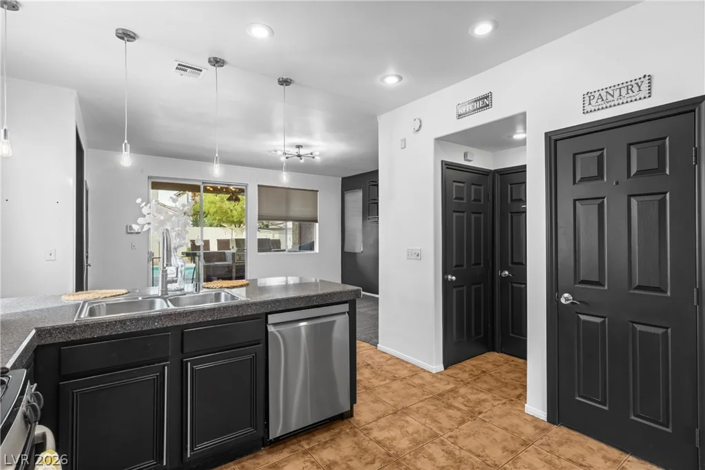 688 Canfield Point, Las Vegas, NV 89183
