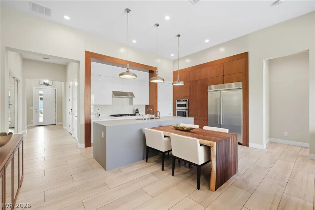 12382 Tudor Arch, Las Vegas, NV 89138