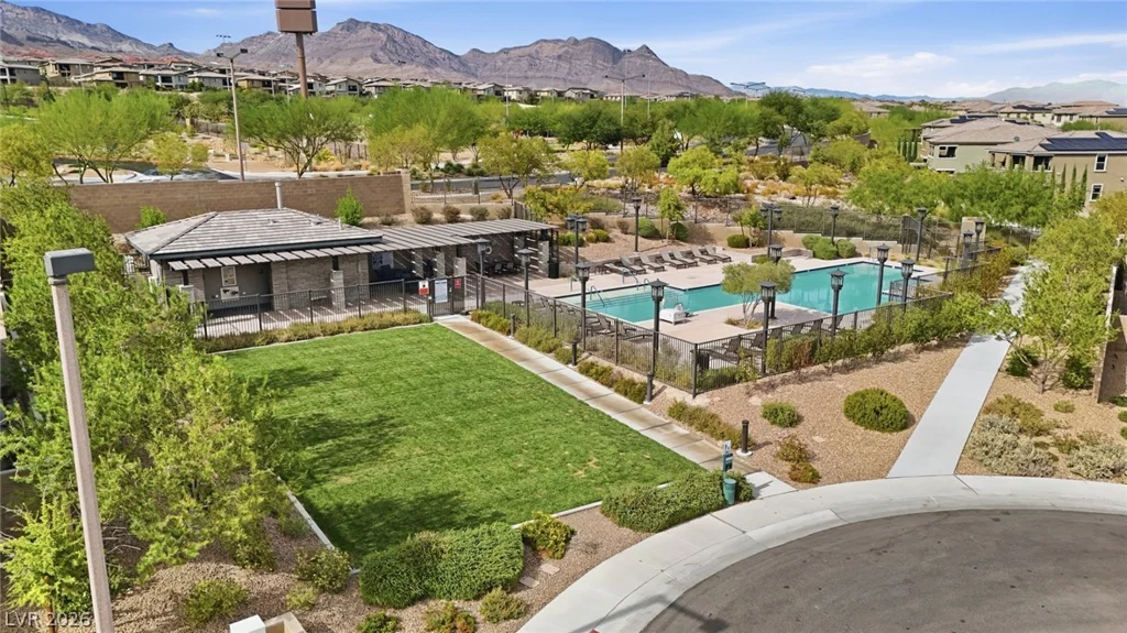 12382 Tudor Arch, Las Vegas, NV 89138