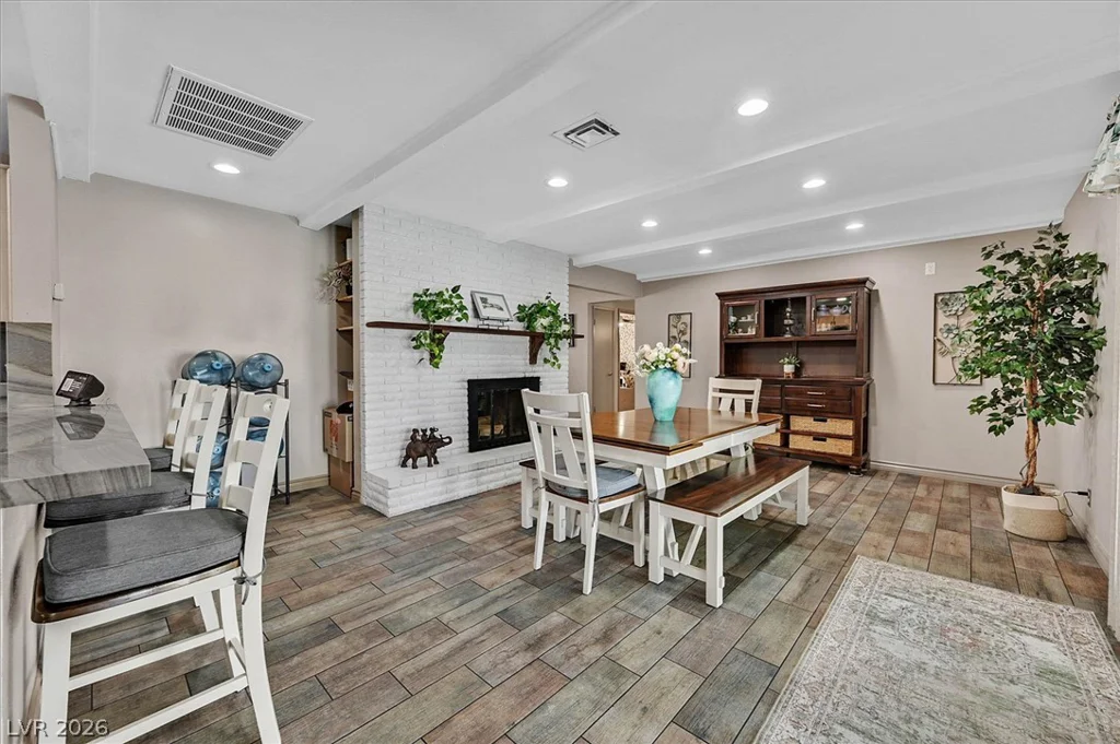 6824 Adobe, Las Vegas, NV 89146