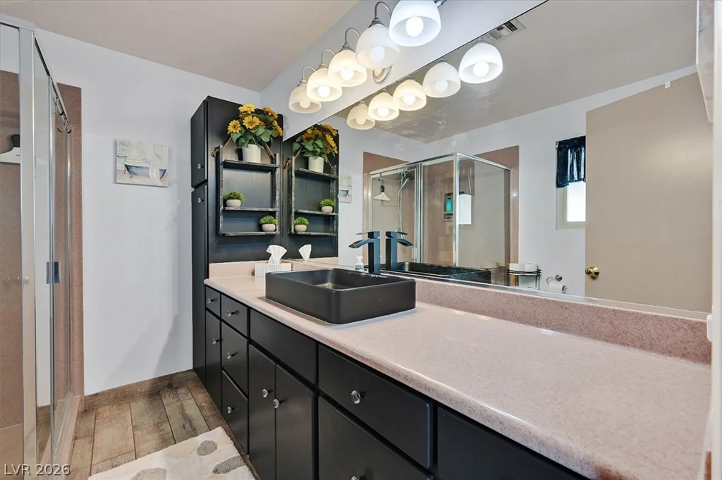 6824 Adobe, Las Vegas, NV 89146