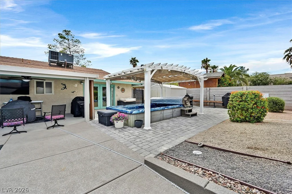 6824 Adobe, Las Vegas, NV 89146