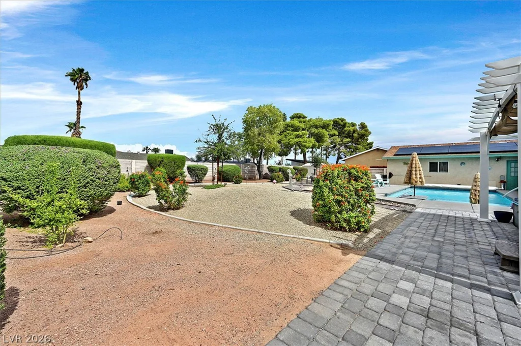 6824 Adobe, Las Vegas, NV 89146