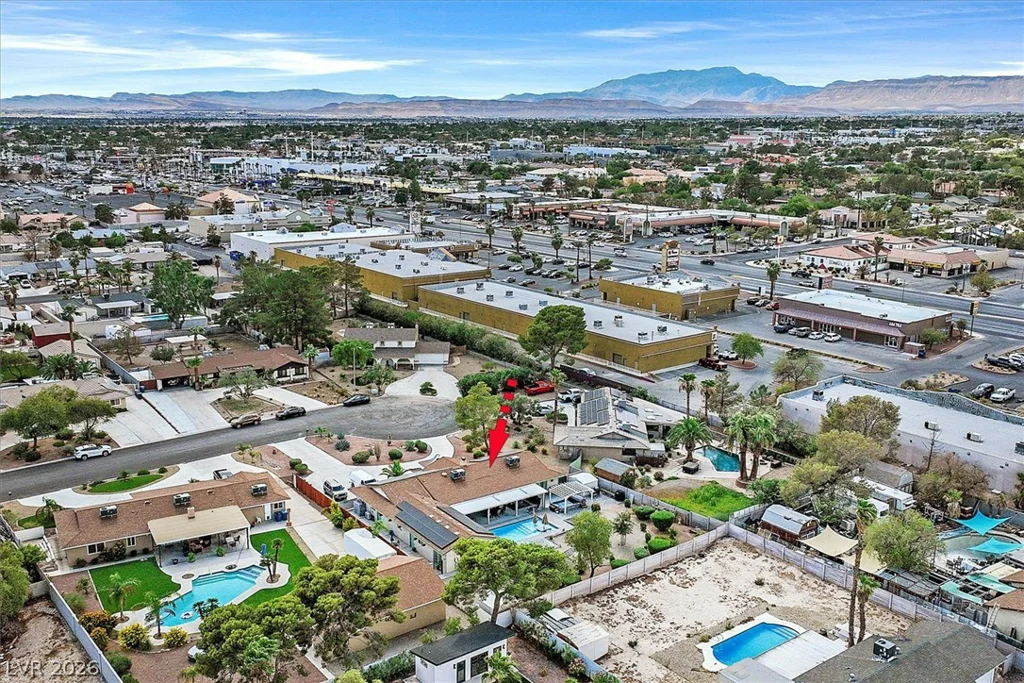 6824 Adobe, Las Vegas, NV 89146