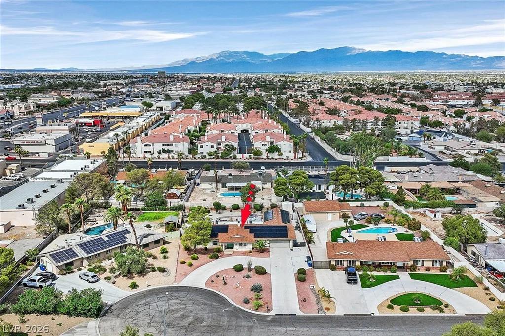 6824 Adobe, Las Vegas, NV 89146