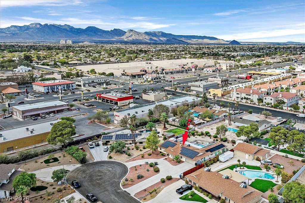 6824 Adobe, Las Vegas, NV 89146