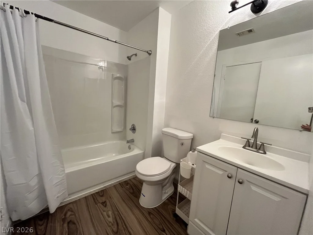 6750 Del Rey, Las Vegas, NV 89146