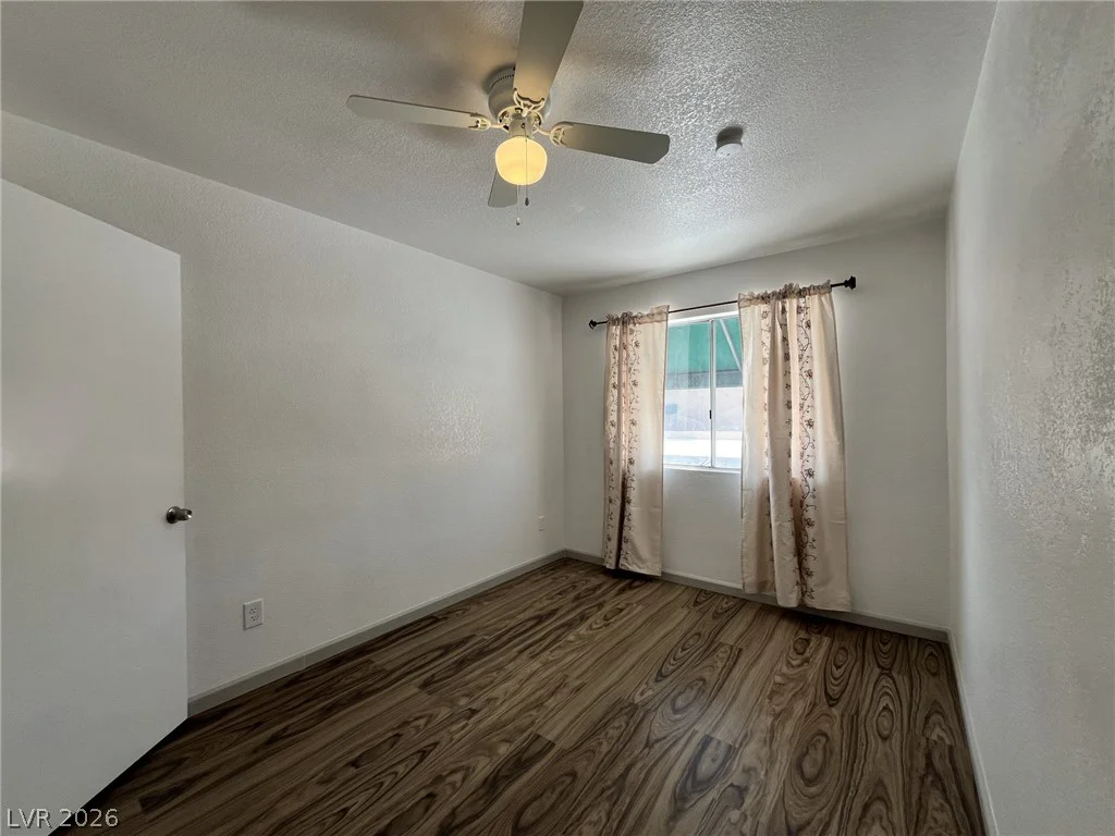 6750 Del Rey, Las Vegas, NV 89146