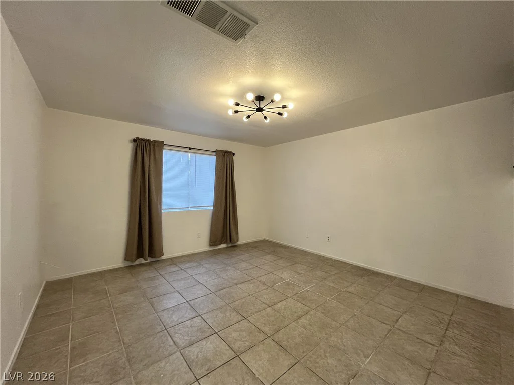 6750 Del Rey, Las Vegas, NV 89146