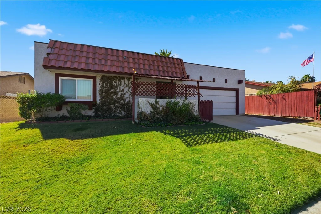 5095 Brownwood, Las Vegas, NV 89122