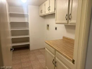5095 Brownwood, Las Vegas, NV 89122
