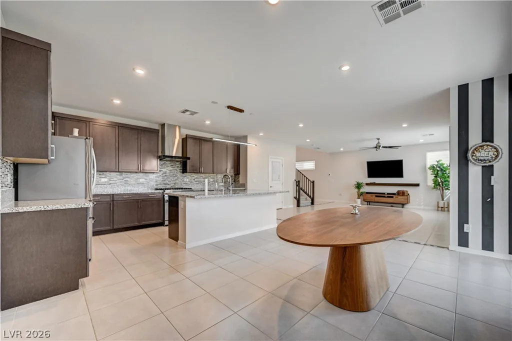6231 Bravestar, Las Vegas, NV 89141