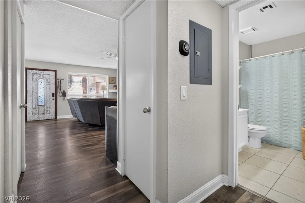 1341 Pinto Rock, Las Vegas, NV 89128