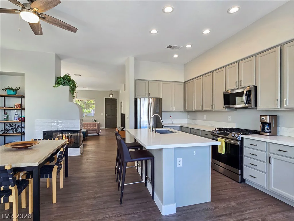 10104 Pinnacle View, Las Vegas, NV 89134