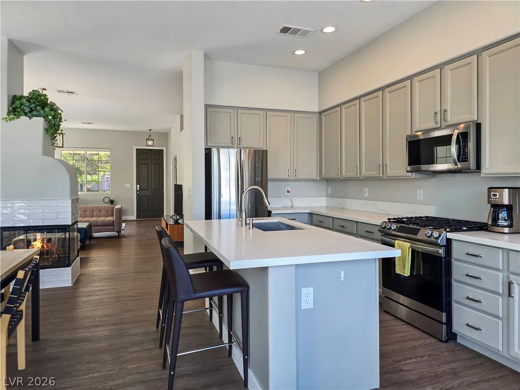 10104 Pinnacle View, Las Vegas, NV 89134