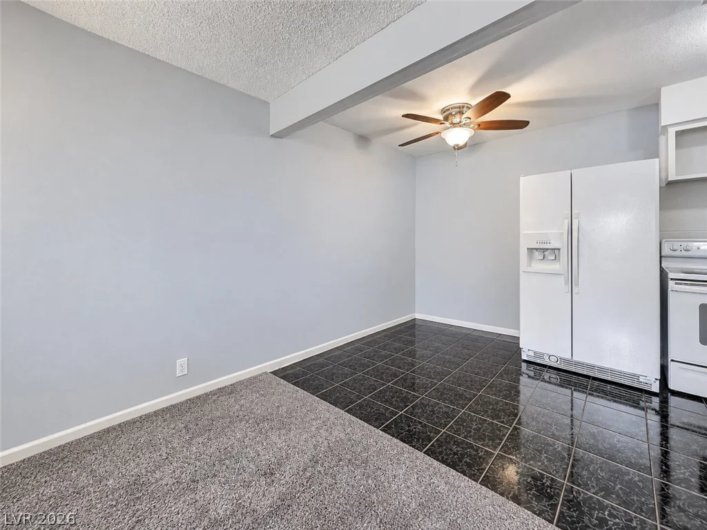 615 Royal Crest, Las Vegas, NV 89169