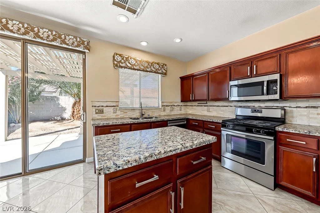 2906 Pumpkin Harvest, North Las Vegas, NV 89031