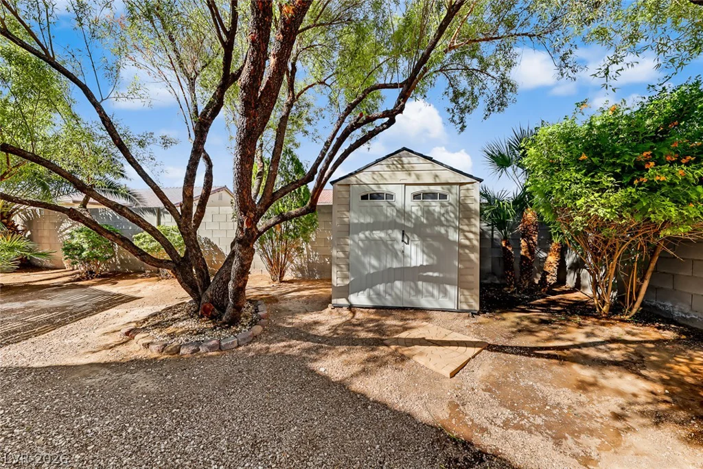 2906 Pumpkin Harvest, North Las Vegas, NV 89031