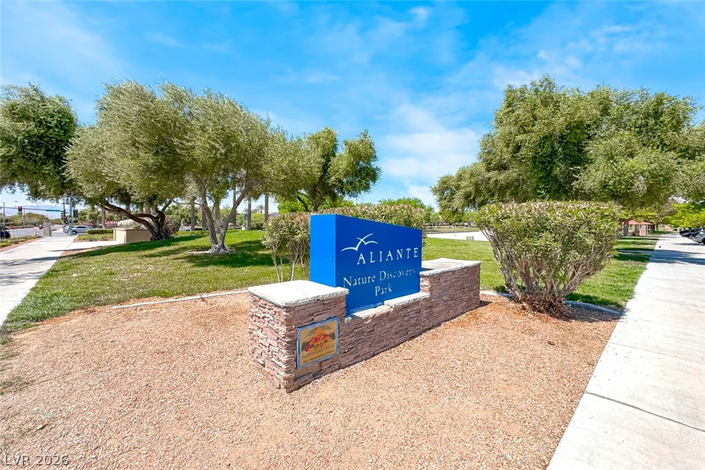 2906 Pumpkin Harvest, North Las Vegas, NV 89031