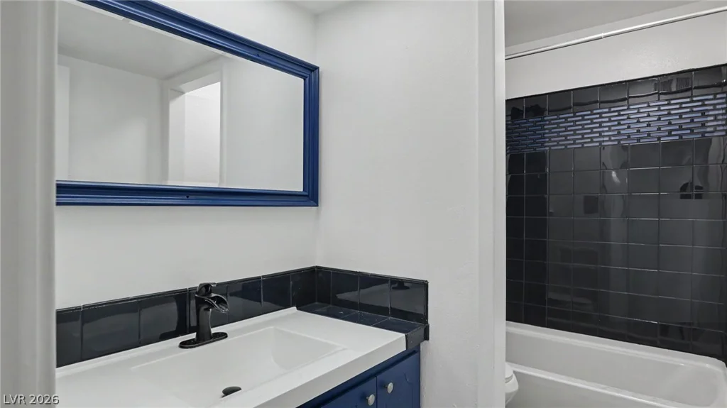 3753 Fairlawn, Las Vegas, NV 89121