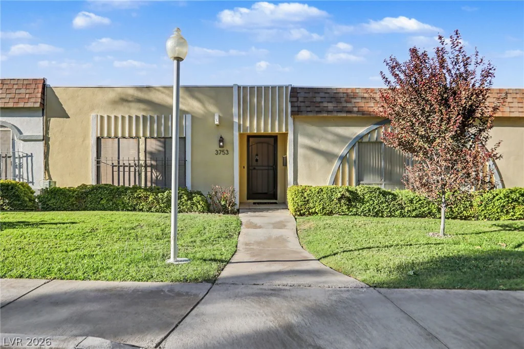 3753 Fairlawn, Las Vegas, NV 89121