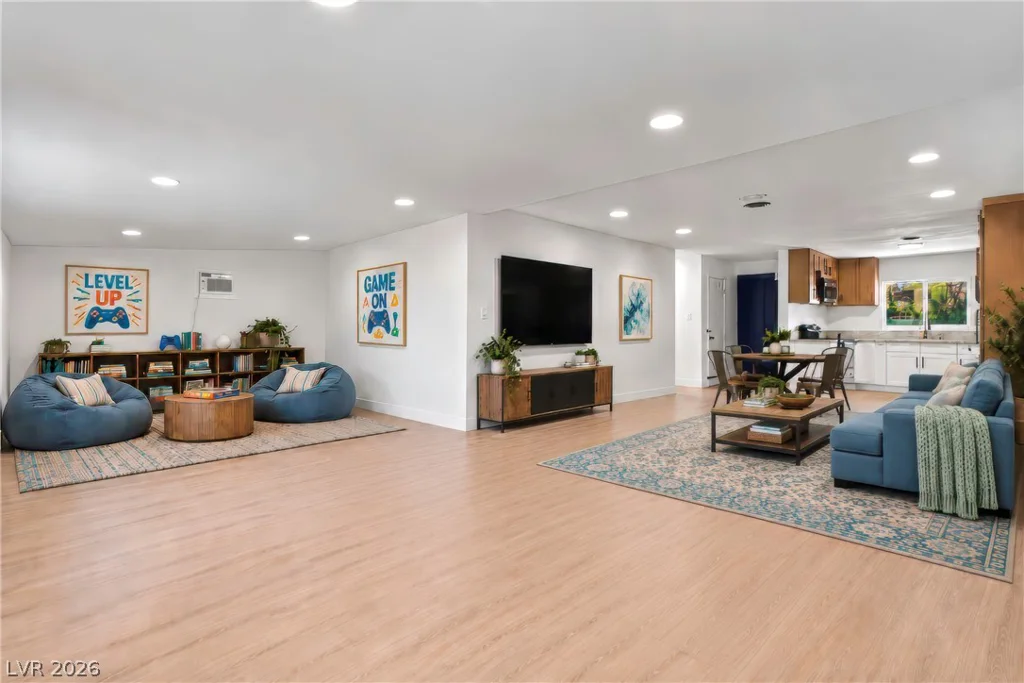 2000 Constantine, Las Vegas, NV 89101