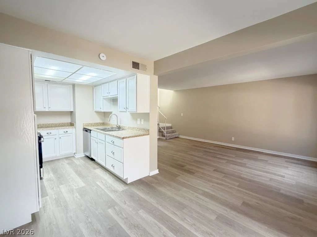 200 Brookside, Las Vegas, NV 89107