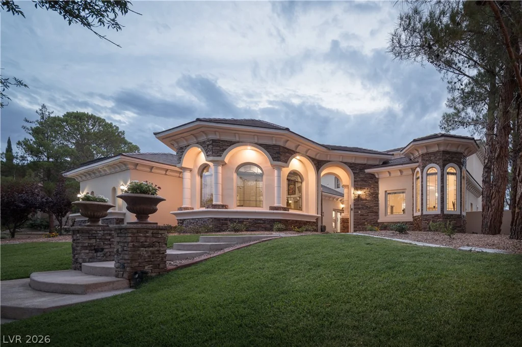 10332 Summit Canyon, Las Vegas, NV 89144