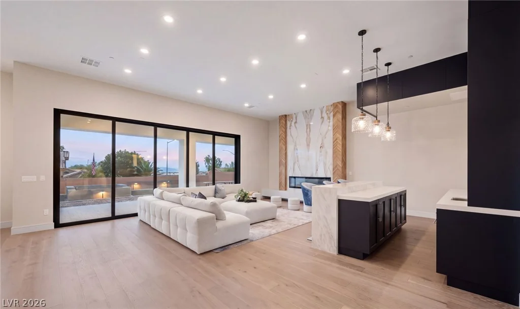 5624 Dapple Gray, Las Vegas, NV 89149