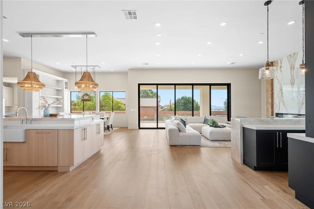 5624 Dapple Gray, Las Vegas, NV 89149