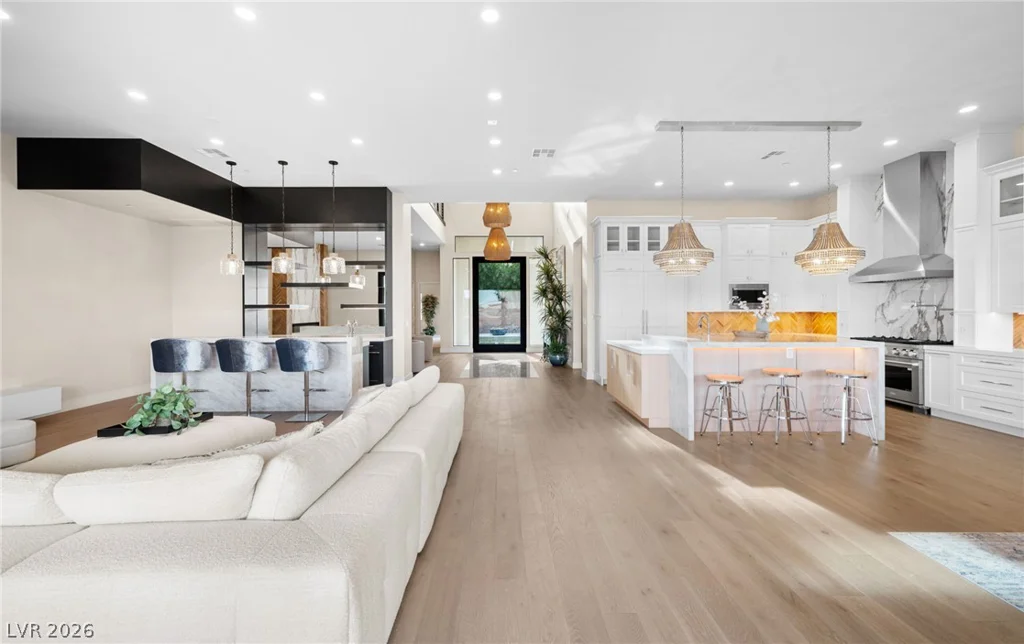 5624 Dapple Gray, Las Vegas, NV 89149