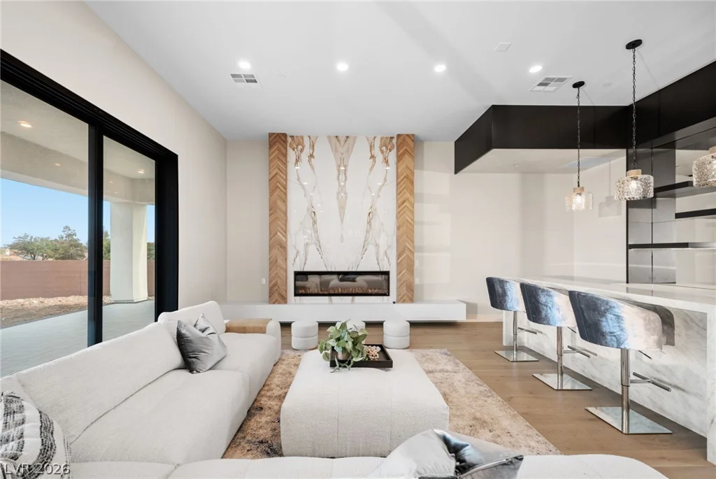 5624 Dapple Gray, Las Vegas, NV 89149