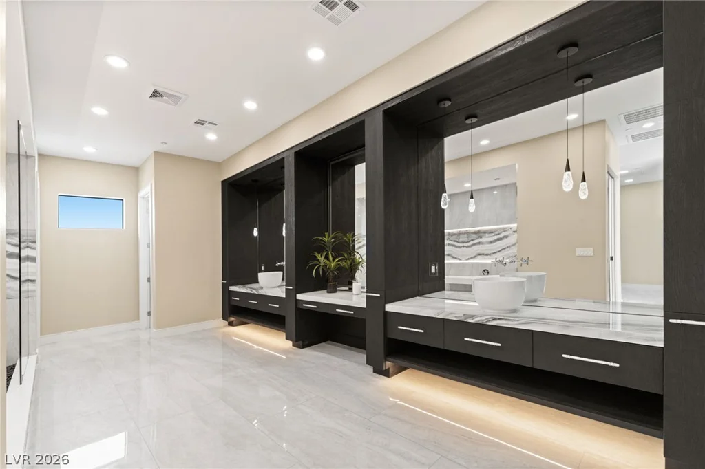 5624 Dapple Gray, Las Vegas, NV 89149
