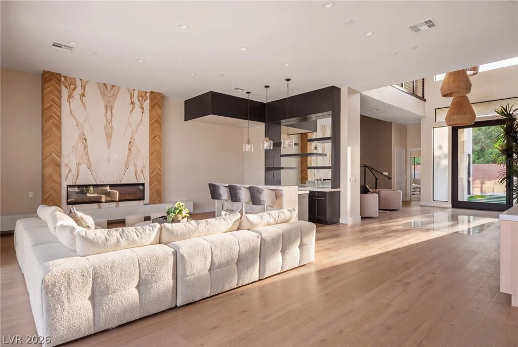 5624 Dapple Gray, Las Vegas, NV 89149
