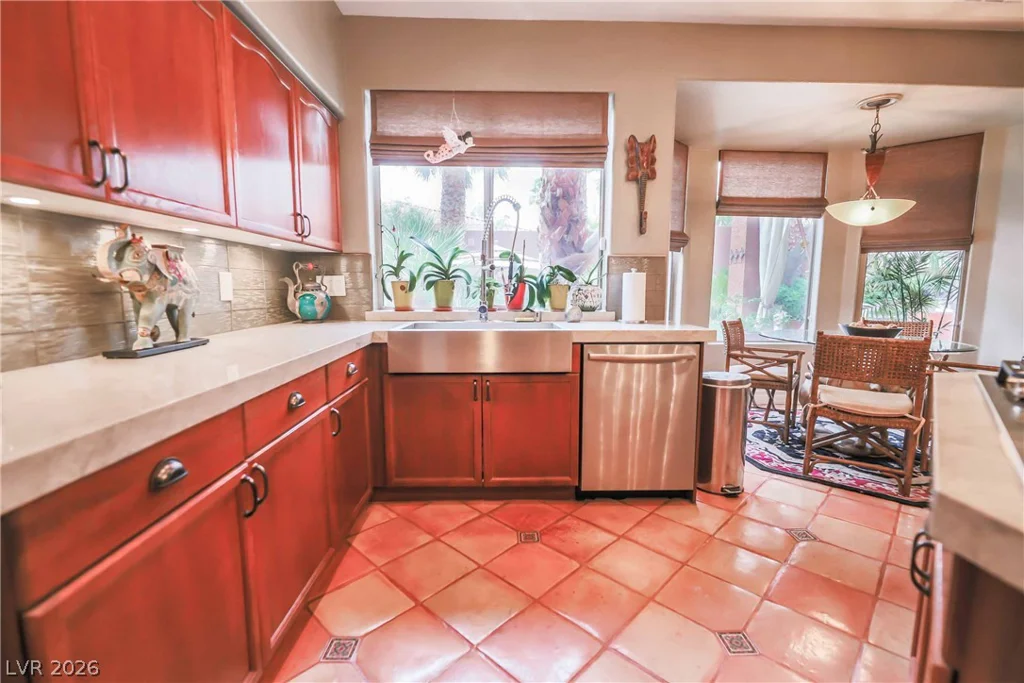 363 Highland Hills, Las Vegas, NV 89148