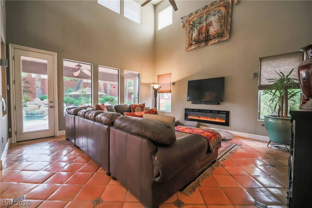 363 Highland Hills, Las Vegas, NV 89148