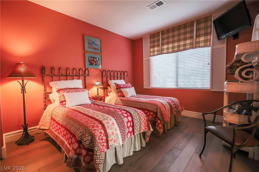 363 Highland Hills, Las Vegas, NV 89148