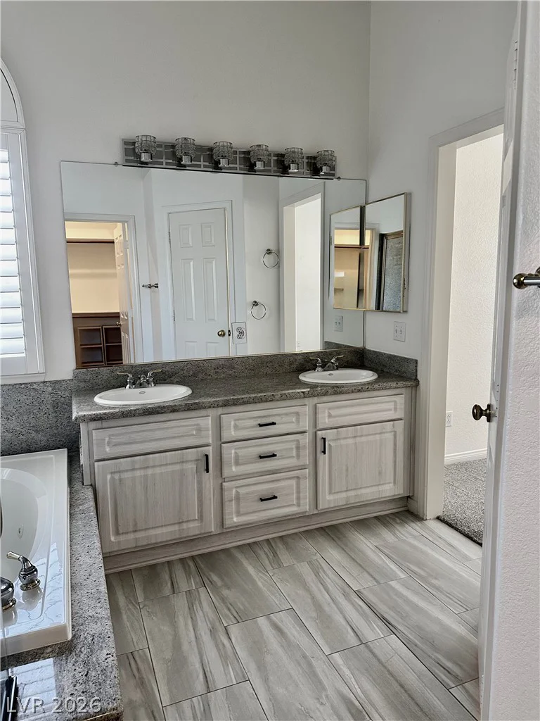 9201 Forest Manor, Las Vegas, NV 89134
