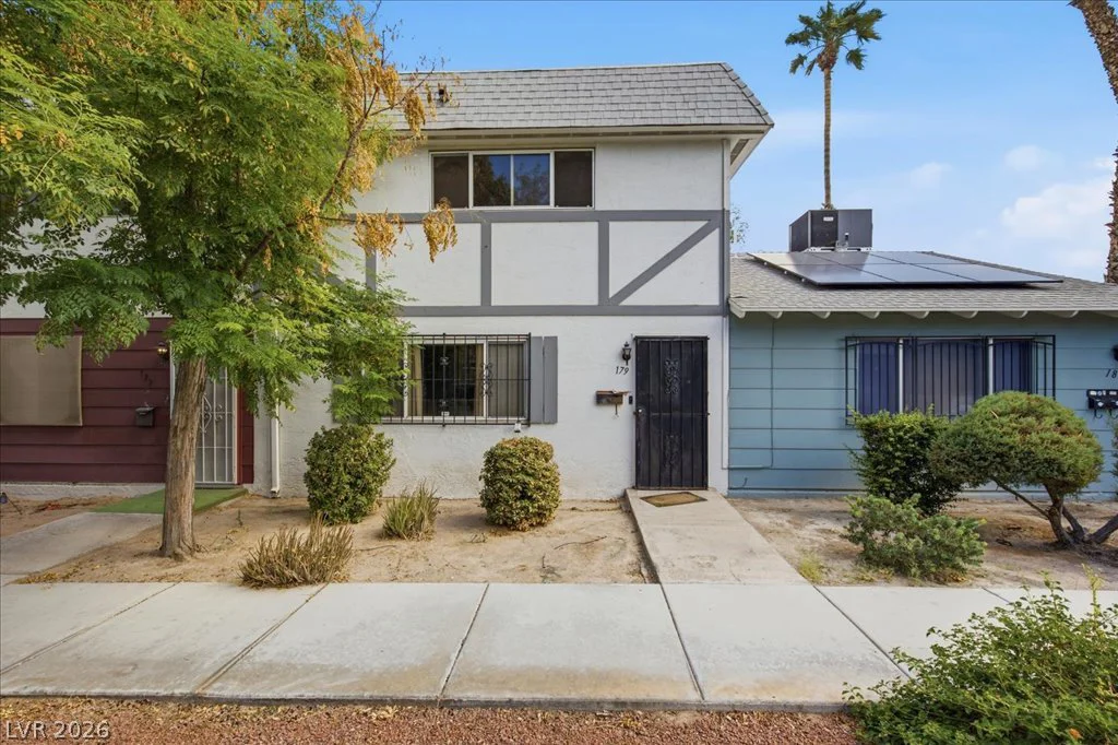 179 Greenbriar Townhouse, Las Vegas, NV 89121
