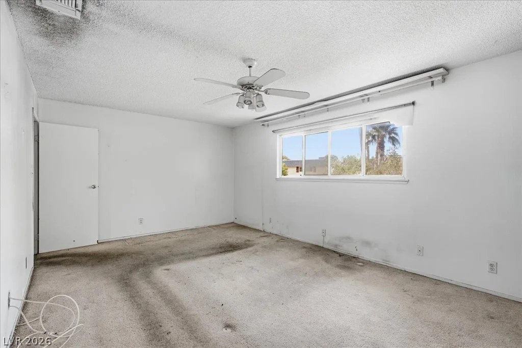 179 Greenbriar Townhouse, Las Vegas, NV 89121