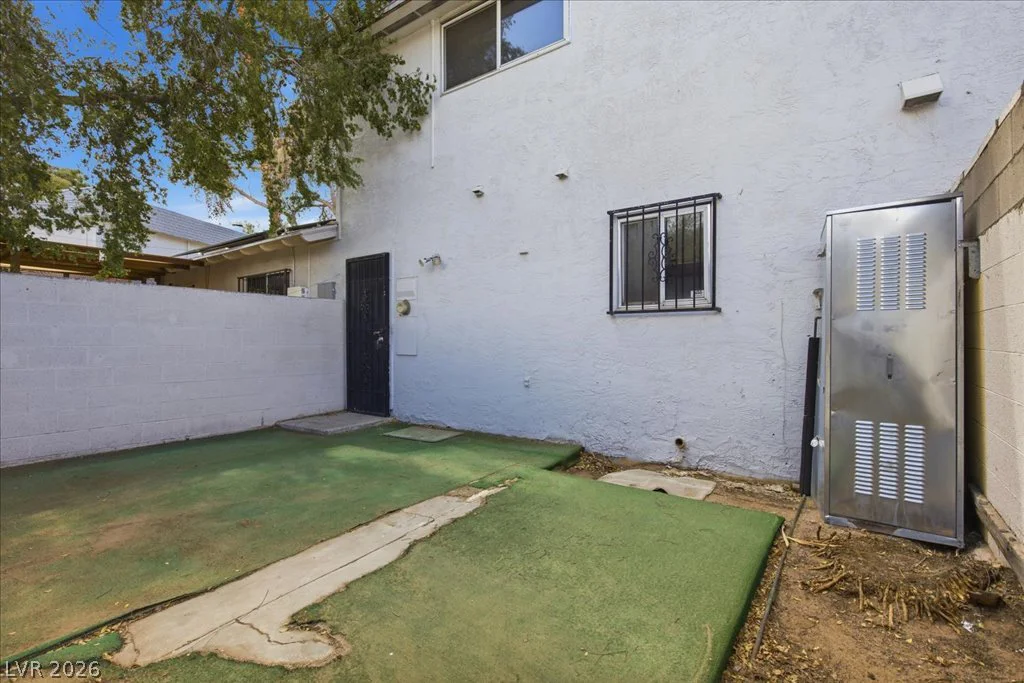 179 Greenbriar Townhouse, Las Vegas, NV 89121
