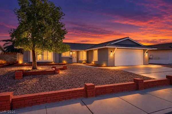 4284 Annie Oakley, Las Vegas, NV 89121